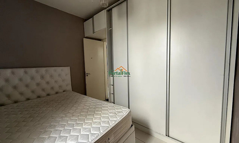 Apartamento À Locaçã...