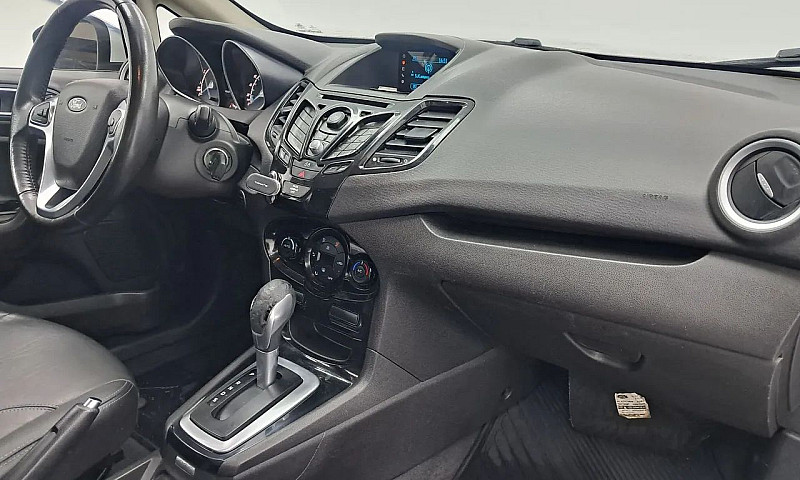 Ford Fiesta Sed. Ti....