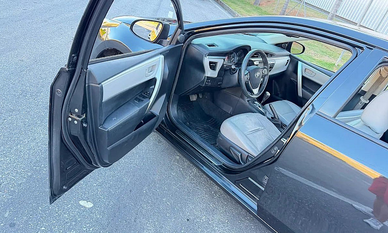 Toyota Corolla Xei 2...