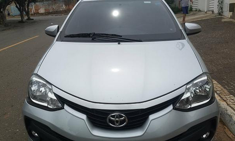 Etios Hb Sx 1.5 2017...