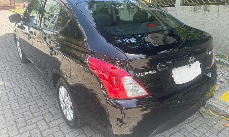 Nissan Versa 1.6 Sv ...