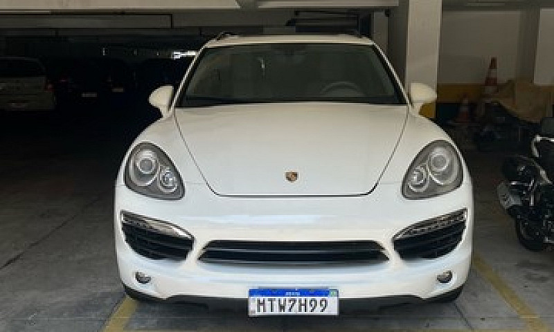 Porsche Cayenne S 4....