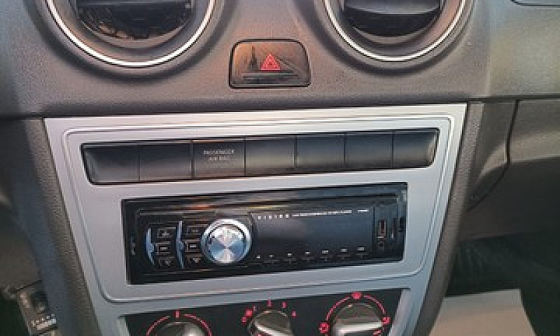 Volkswagen Saveiro T...