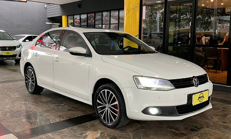 Vw Jetta  Ano 2014...