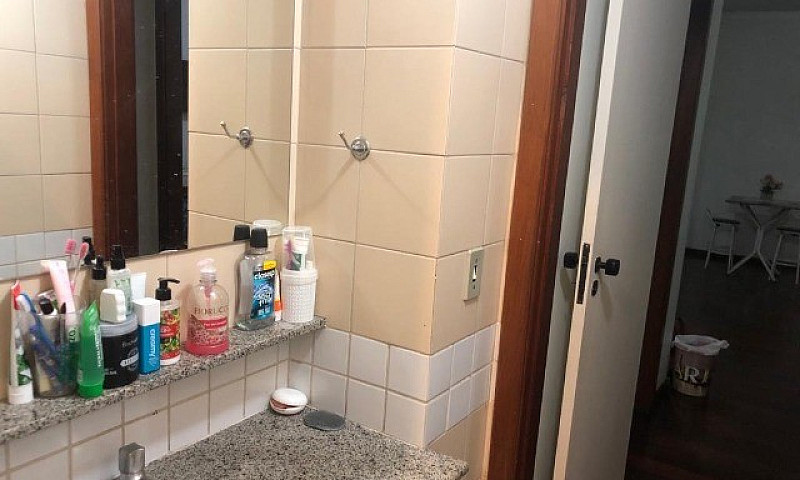 Funcionários , Ótimo...