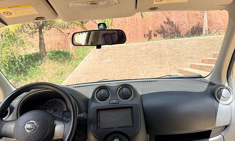 Nissan March S 1.0 1...