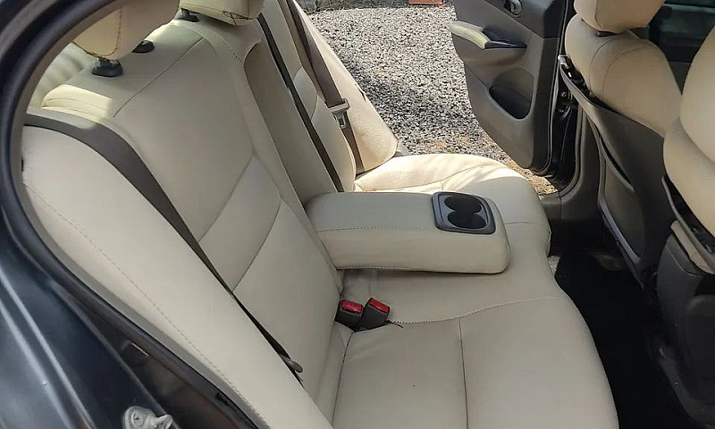 Honda Civic Sedan Lx...