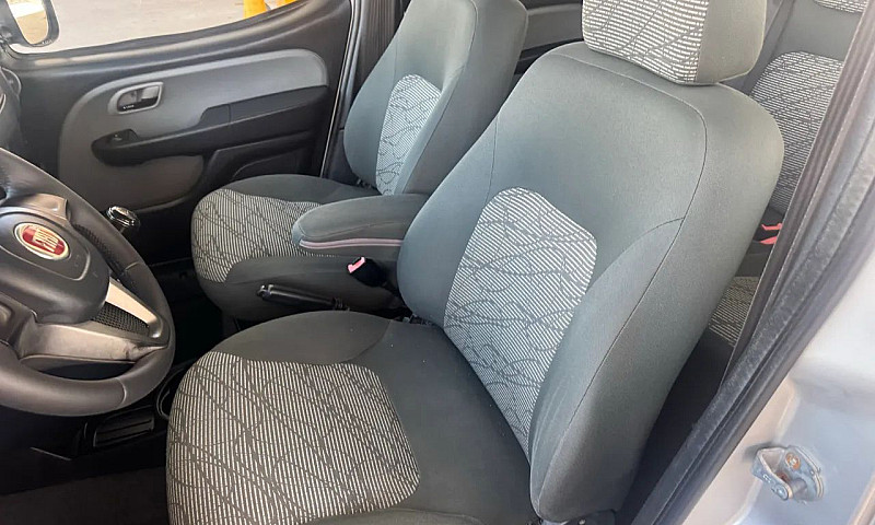 Fiat Doblo Essence 1...