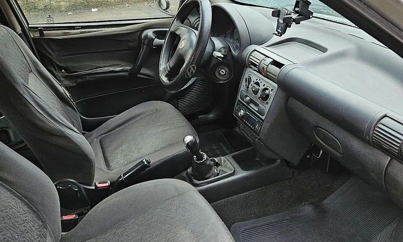 Chevrolet Corsa Sed ...