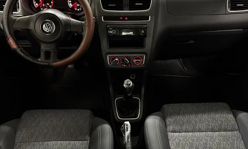 Volkswagen Fox 1.6 M...