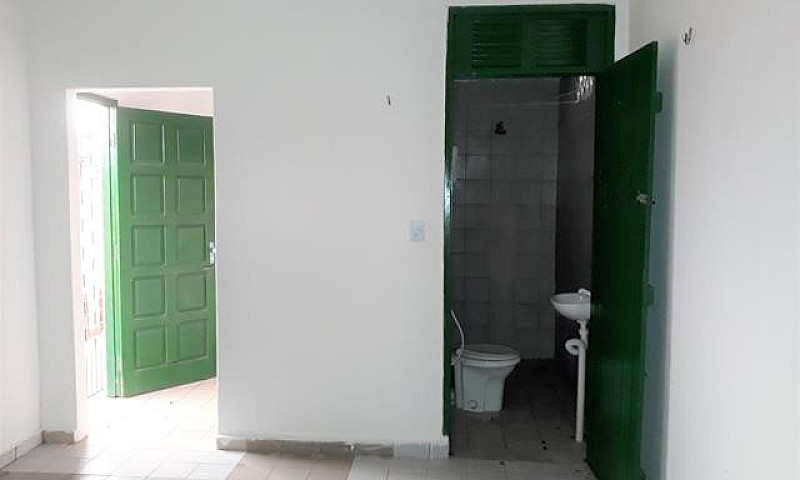 Casa Com 40M², 01 Qu...