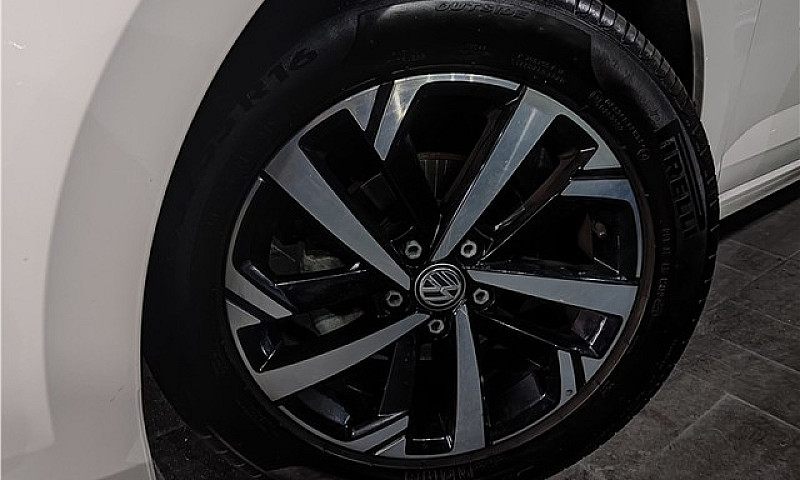 Volkswagen Virtus 20...