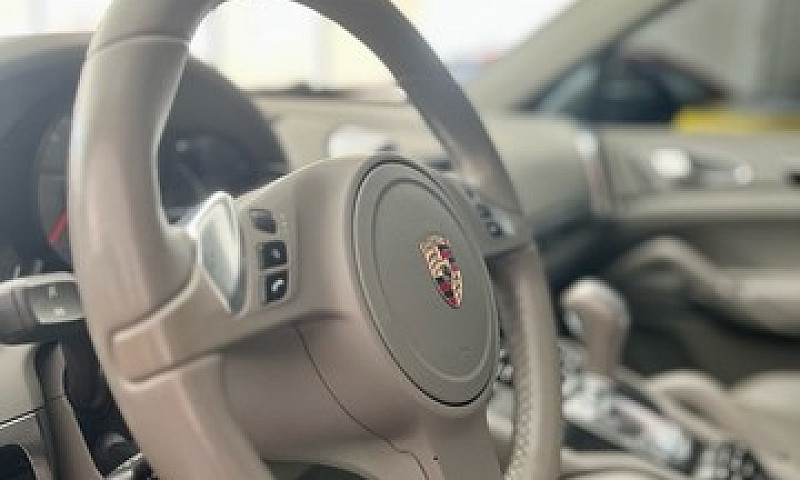 Porsche Cayenne S 4....