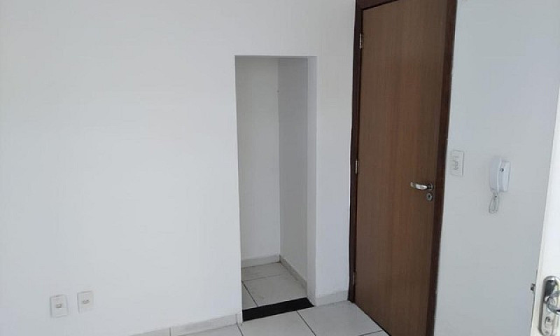 Casa De Condomínio S...