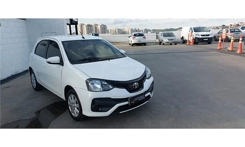 Toyota Etios 2020 1....