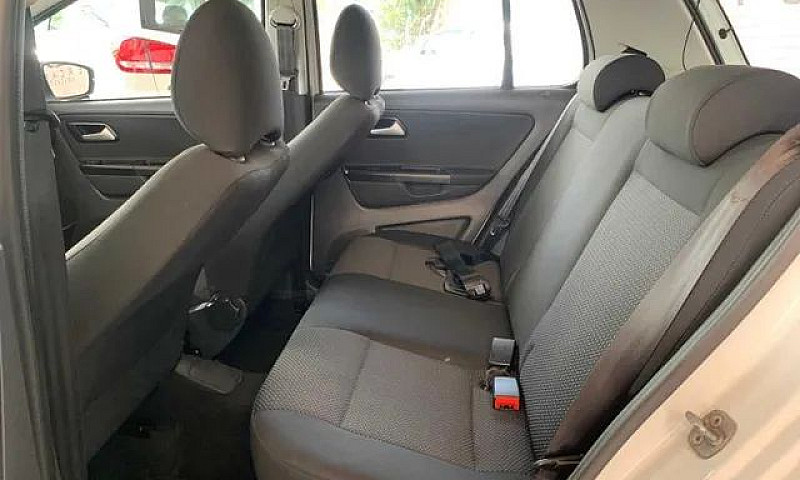 Volkswagen Fox 1.6 M...