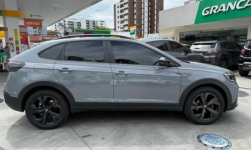 Volkswagen Nivus Hig...