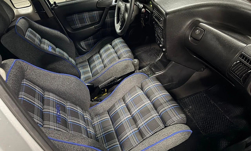 Volkswagen Saveiro T...