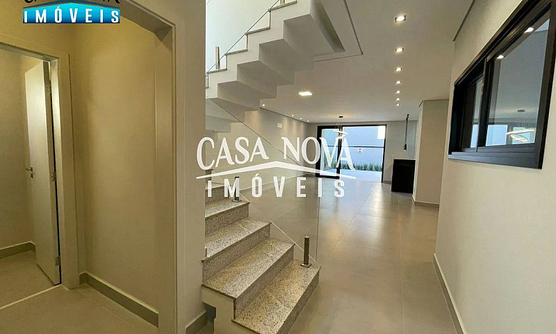 Casa Com 3 Dormitóri...