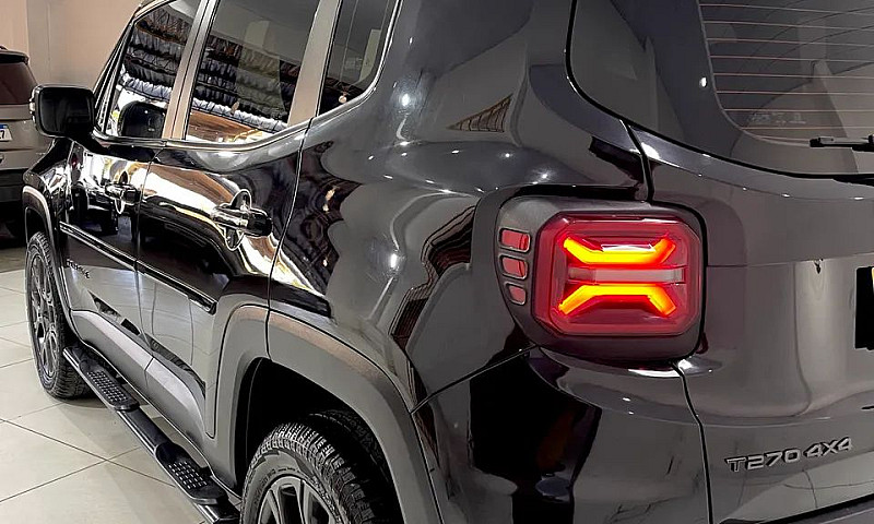 Jeep Renegade S T270...