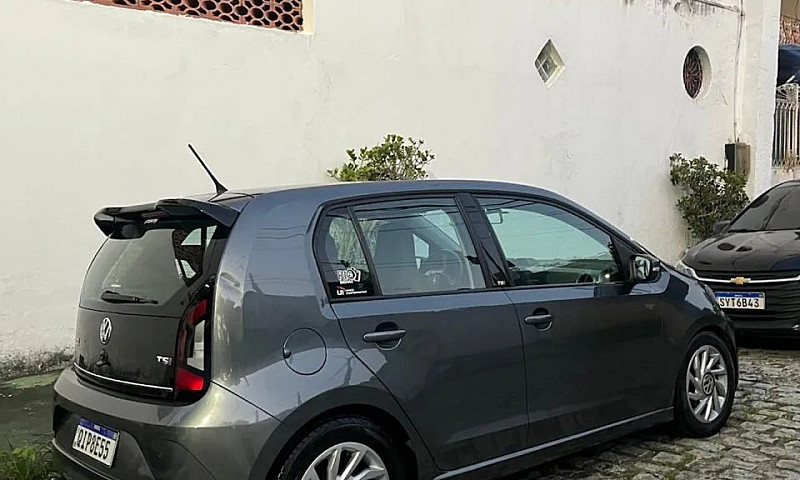 Volkswagen Up! High ...