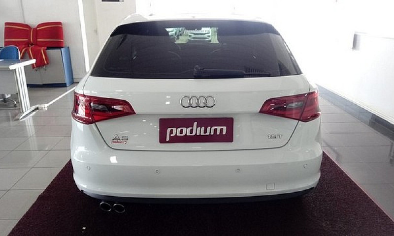 Audi A3 Sportback 1....