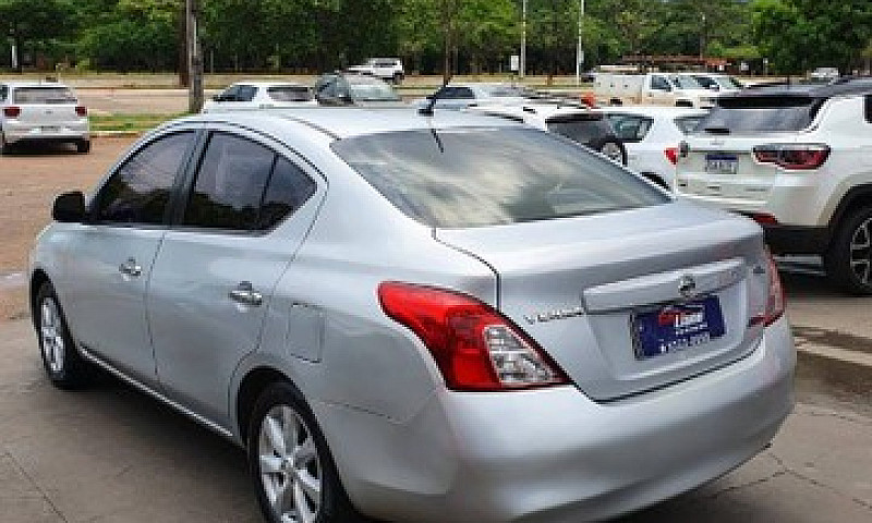 Nissan Versa 2012/20...