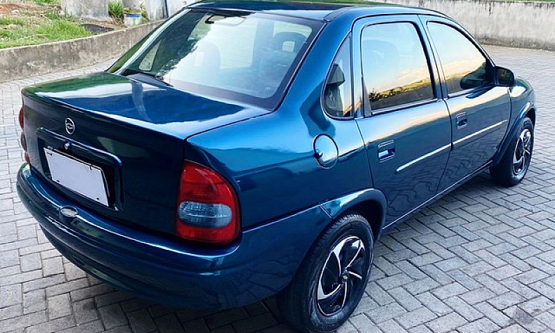 Corsa 1.6...