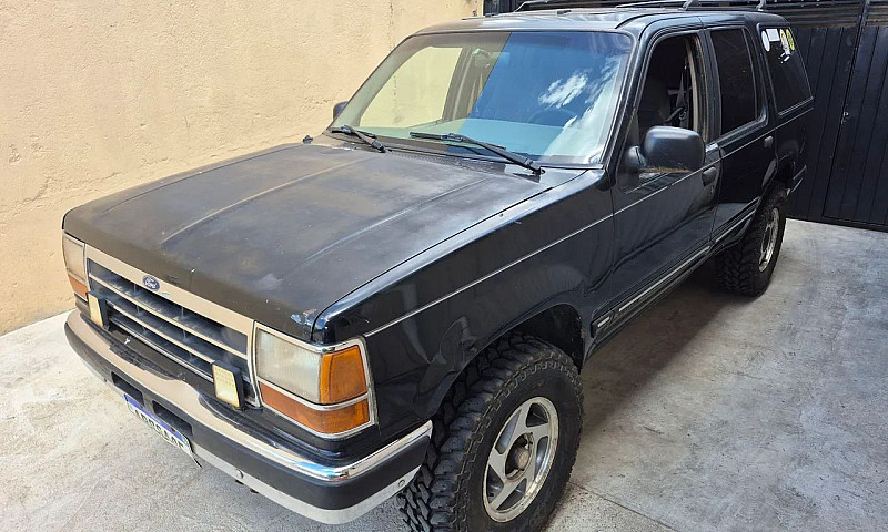 Ford Explorer Xlt 4X...