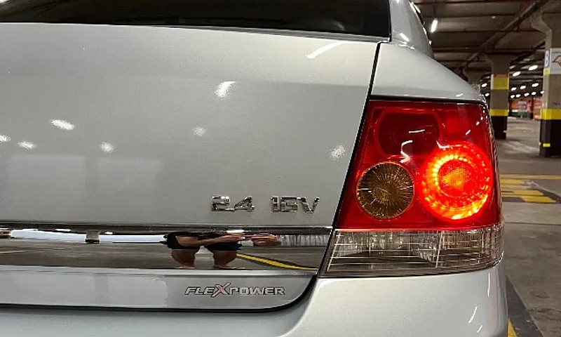 Chevrolet Vectra Eli...