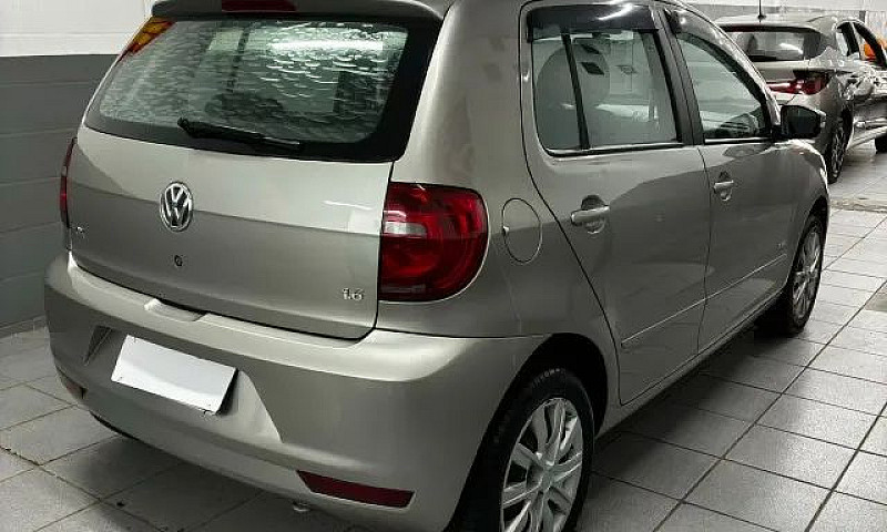 Volkswagen Fox 1.6 M...