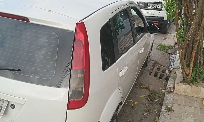 Ford Fiesta S 1.0 8V...