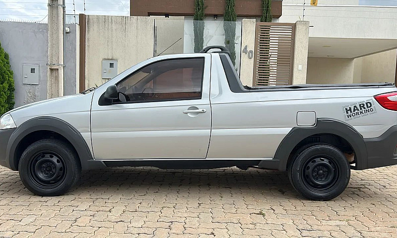 Fiat Strada Working ...