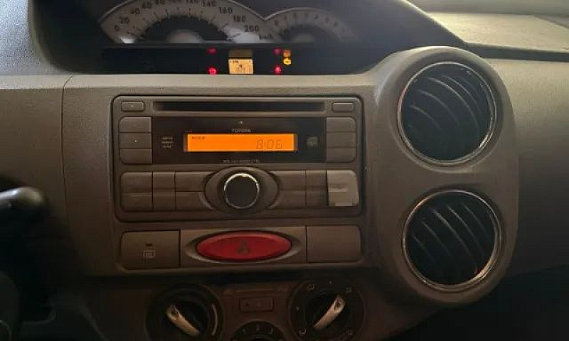 Toyota Etios Xls Sed...