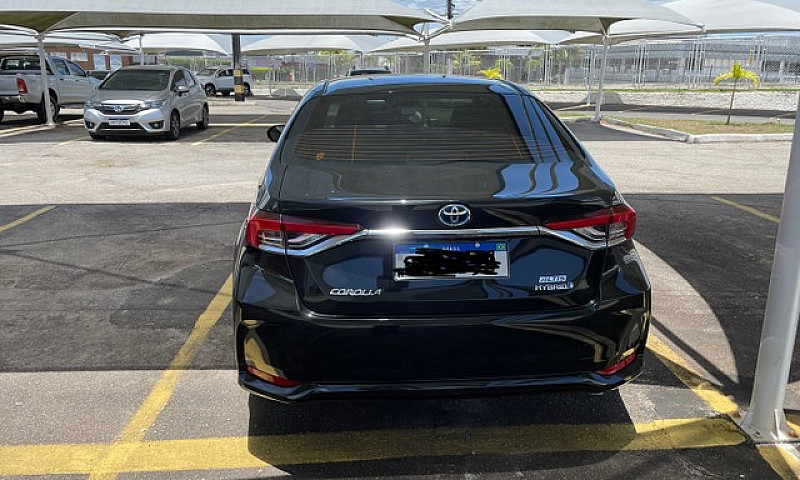 Vendo Toyota Corolla...