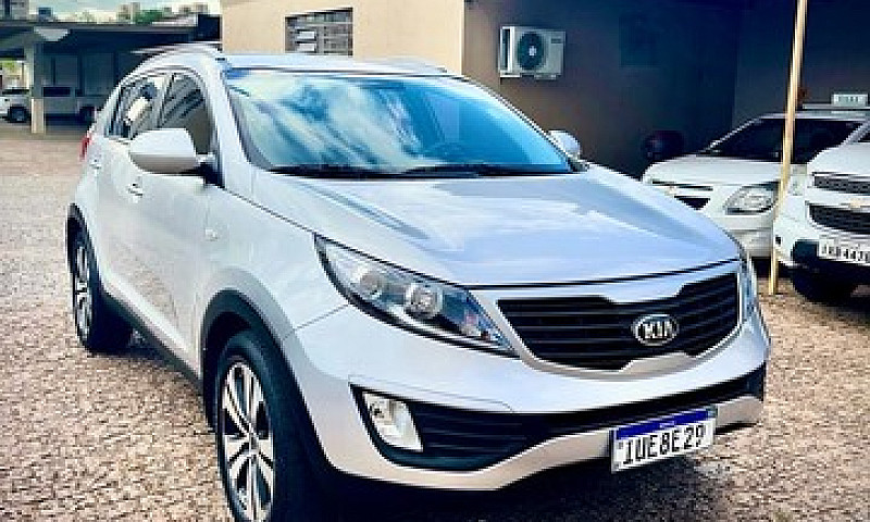 Kia Sportage ...