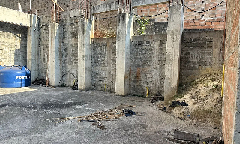 Lote 399M2, No Fernã...