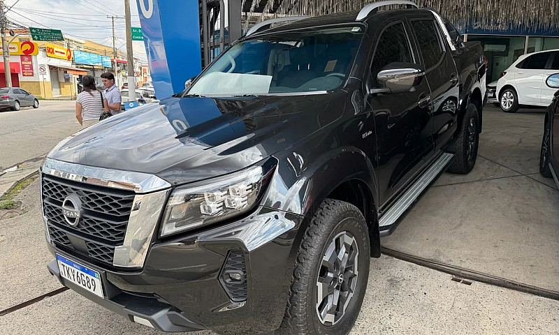 Nissan Frontier Plat...