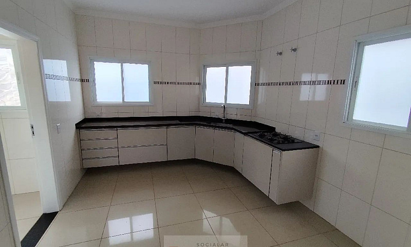 Casa Em Condomínio P...