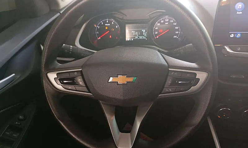 Chevrolet Onix Plus ...