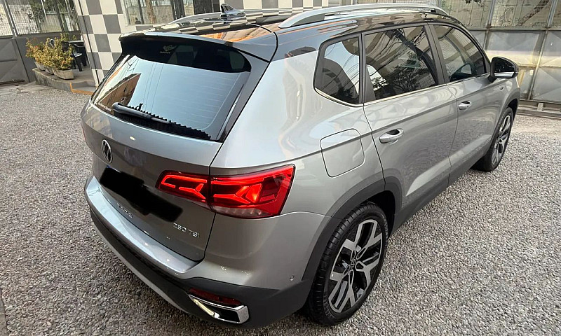 Volkswagen Taos High...