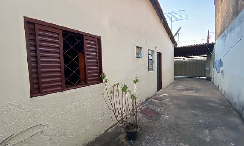 Casa De 3 Quartos 10...