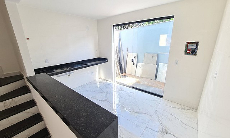 Casa Com 3 Quartos A...