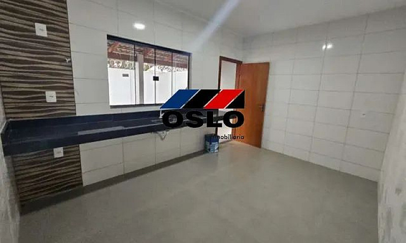 Casa 2 Quartos, 1 Su...