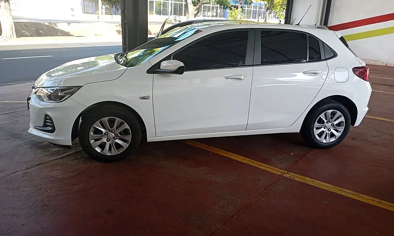 Chevrolet Onix Plus ...