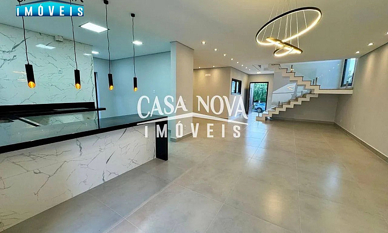 Casa Com 3 Dormitóri...