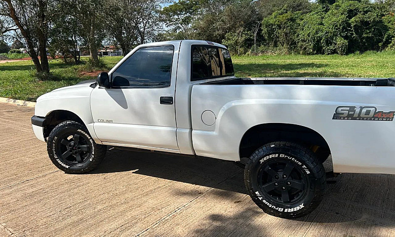 Chevrolet S10 P-Up C...