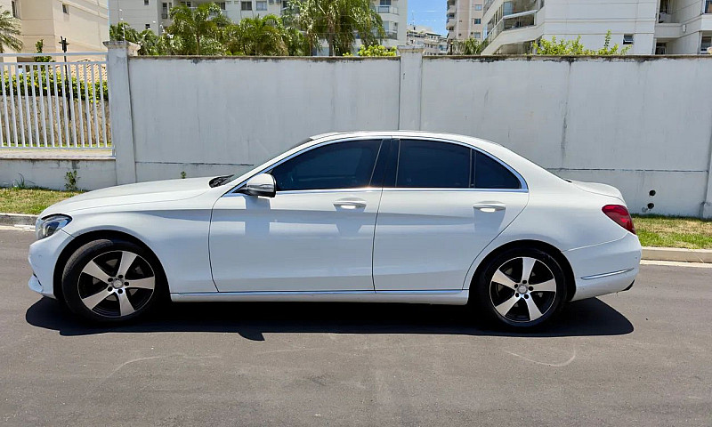 Mercedes-Benz C-200 ...
