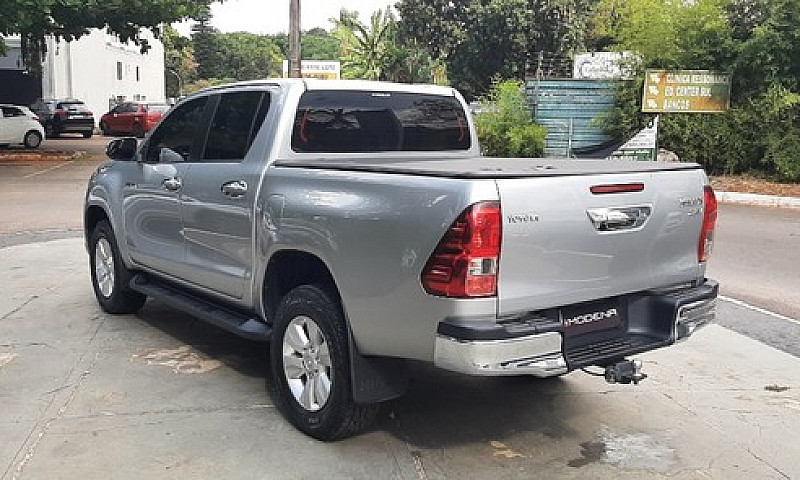 Toyota Hilux Srv Fle...