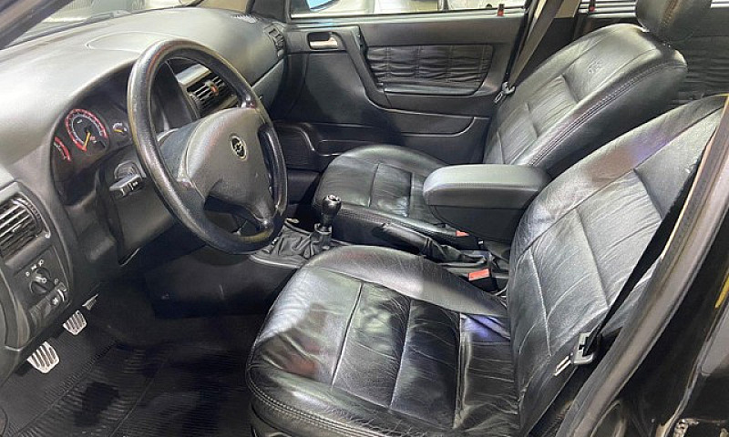 Chevrolet Astra Hatc...